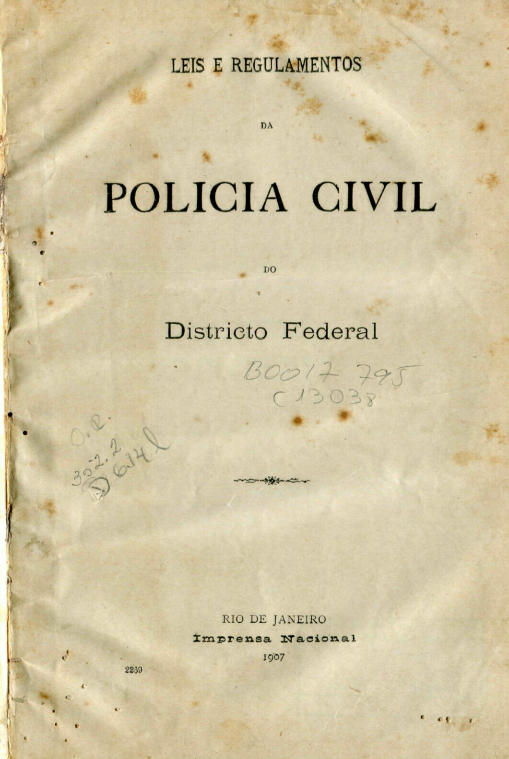 Capa do Livro Leis e Regulamentos da Polícia Civil do Districto Federal